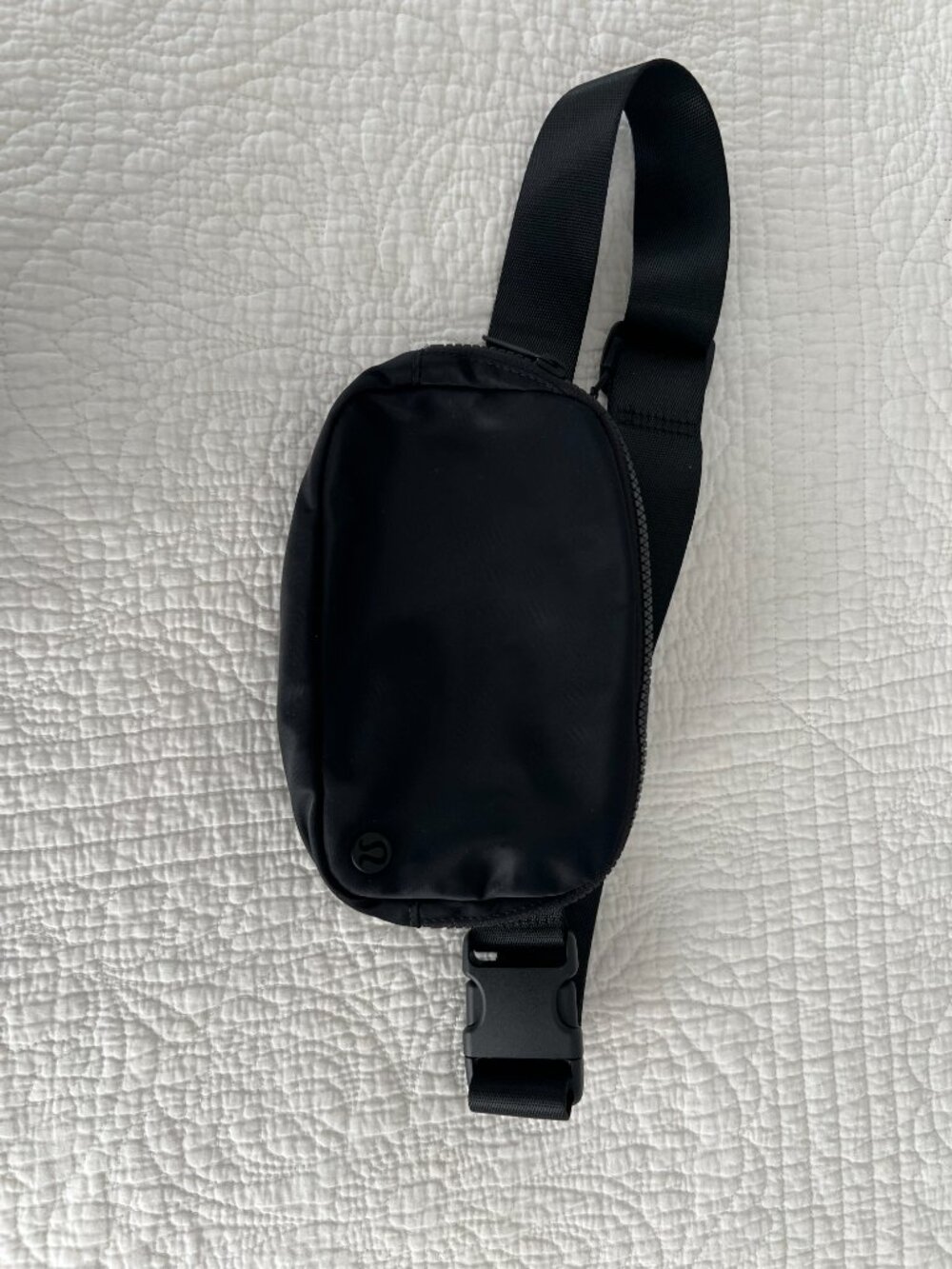 Lululemon Everywhere Belt Bag 1L - Picture 6 of 7